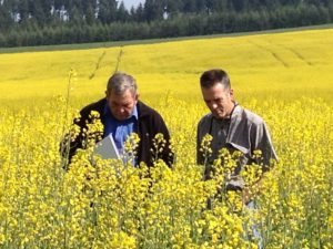 Murray Kelly, PGG Wrightson, Seed Production Research Program Leader, and Doug Duerst, Ioka Farms, VP of Field Crop Production